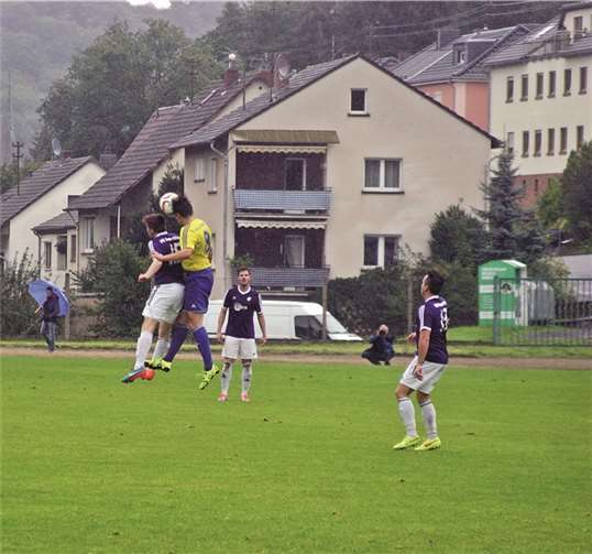 Schon 2:0 zurück, rappelten sich die Burgbrohler noch einmal auf, konnten das Ruder tatsächlich herumreißen und gewannen verdient mit 3:2.RÜ