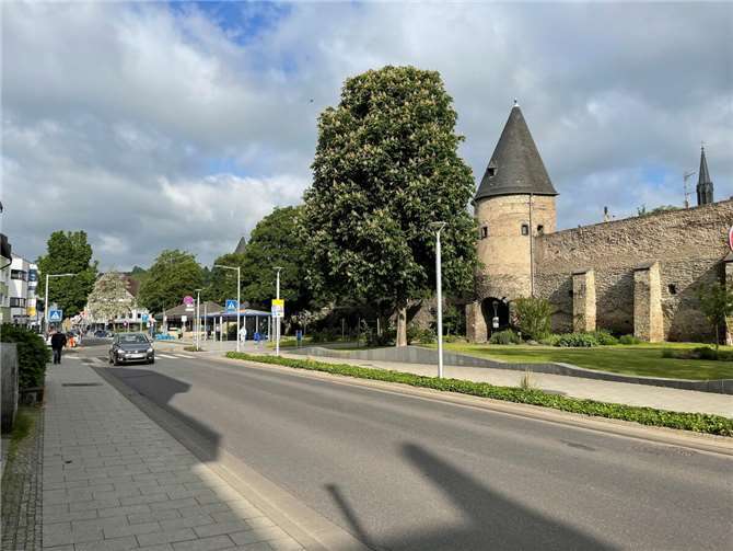 Andernach: Tempo 30 sorgt für gemischte Resonanz Schon im Mai 2022 wurden in Andernach Geschwindigkeitsbegrenzungen eingeführt. Foto: ROB