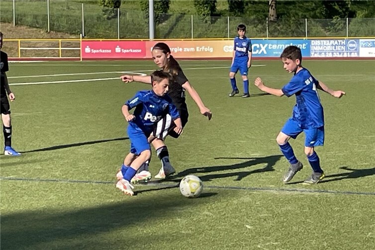 Schon im Mittelfeld wurden die Spieler von Dernau gedoppelt