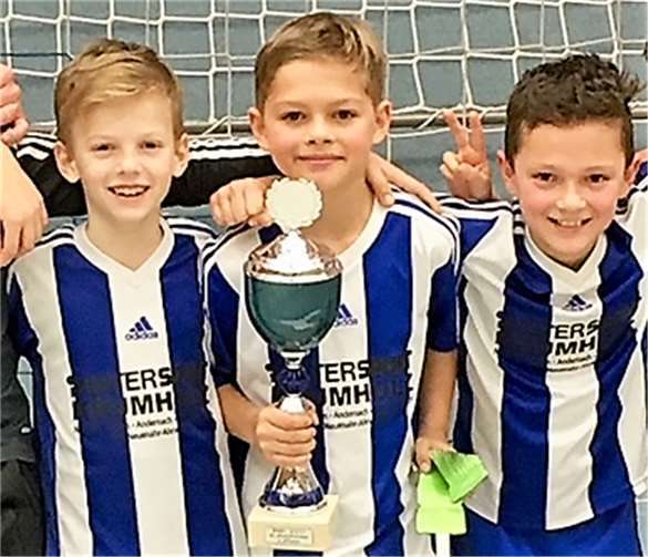 Schon in der F-Jugend gemeinsam erfolgreich waren Felix Bersch, Leon Schopf und Niklas Behr. Max Kneib stieß etwas später in der E-Jugend dazu.