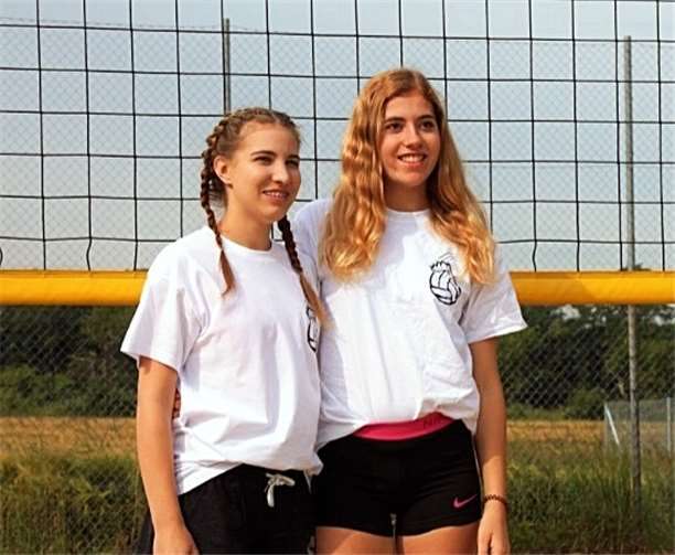 Schon zum dritten Mal in Folge für die Rheinland-Pfalz-Meisterschaft qualifiziert: Theresa Reif (links) und Cecilia Kock vom FSV Dieblich. Heinz Nieskes