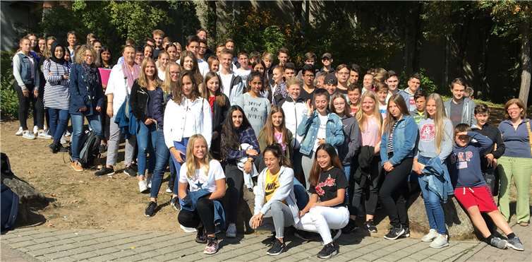Schüler der achten, zehnten und zwölften Klasse nahmen an der Exkursion teil. Privat