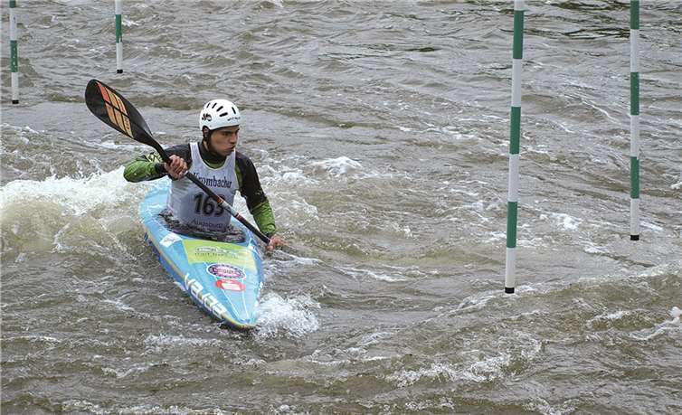 Schüler im K1 Marvin Katzenberger steuerte sein Boot auf einen guten achten Platz. Privat