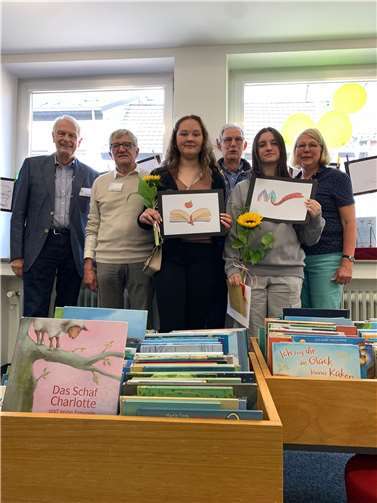 Schülerinnen und Schüler der Kunst-AG der Theodor-Heuss-Realschule haben in einem Projekt für die „LeseZeichen“ ein passendes Logo entworfen. Foto: privat