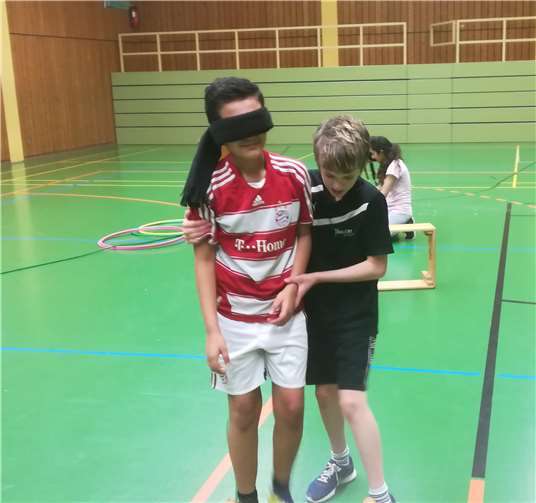 Schülerinnen und Schüler der Realschule plus Untermosel erlebten informative Tage zum Thema „Gewaltprävention“. Viel Spaß bereitete ihnen dabei das Absolvieren eines Antiaggressionsparcours. Realschule plus Untermosel