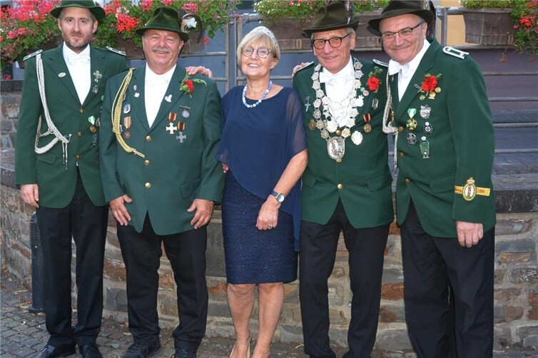 Schützenkönigspaar 26/27 Herbert Goeth und seine Königin Ingrid