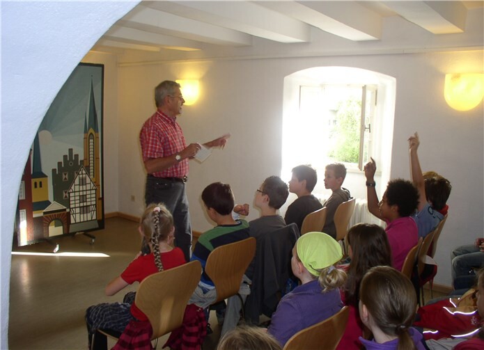 Schule im Zehnthaus.