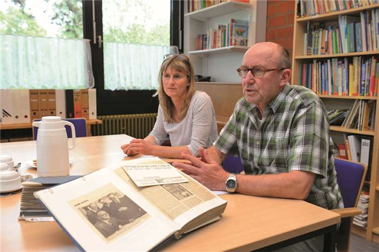 Schulleiter Bernd Jung und Pressesprecherin Maria Meyerhoff.
