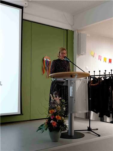 Schulleiterin Barbara Bienentreu.