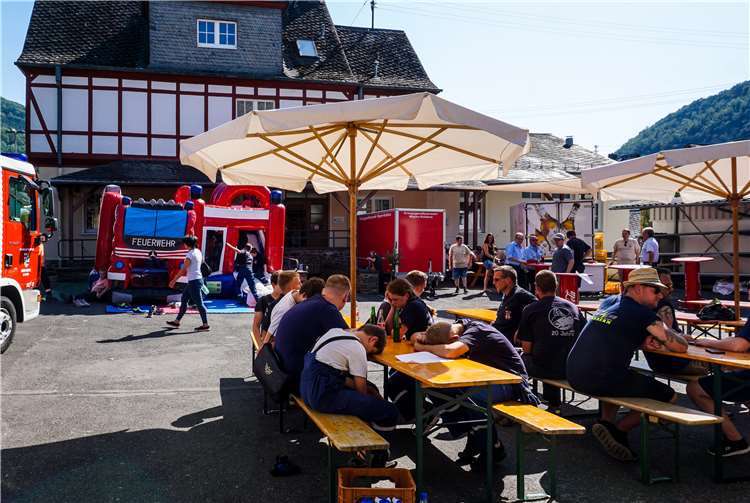 Schweißtreibende Spiele verlangten auch mal eine Pause.