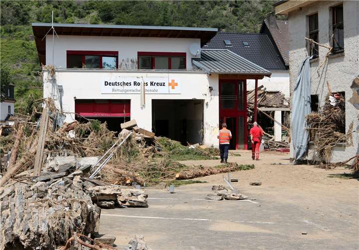 Schwer beschädigt wurde in der Katastrophennacht auch die DRK-Rettungswache Altenahr. Hier standen die Fluten etwa 1,6 Meter hoch im Obergeschoss. Foto: Thorsten Trütgen