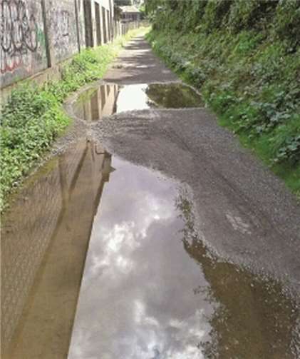 Schwere Regenfälle überfluteten den Kirchweg.CDU Andernach
