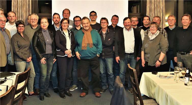 Schwerpunkt Bürgernähe: Zahlreiche Mitglieder und Gäste waren der Einladung gefolgt und informierten sich über das FWG-Wahlprogramm. Foto: Harald Hoffmann/FWG Andernach
