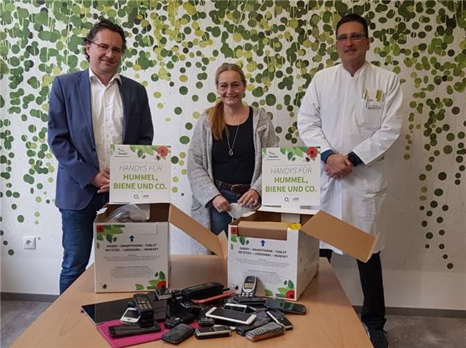 Nachhaltigkeit spielt große Rolle Sebastian Blaschczok (Geschäftsführer), Petra Fischhuber (Sprachtherapeutin) und Dr. Stefan Kelm (Ärztlicher Direktor). Foto: Westerwaldklinik Waldbreitbach