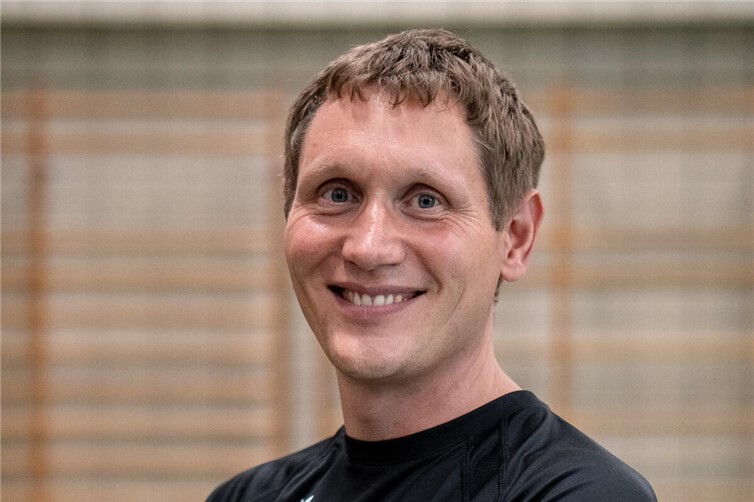 Sebastian Knieschewski.