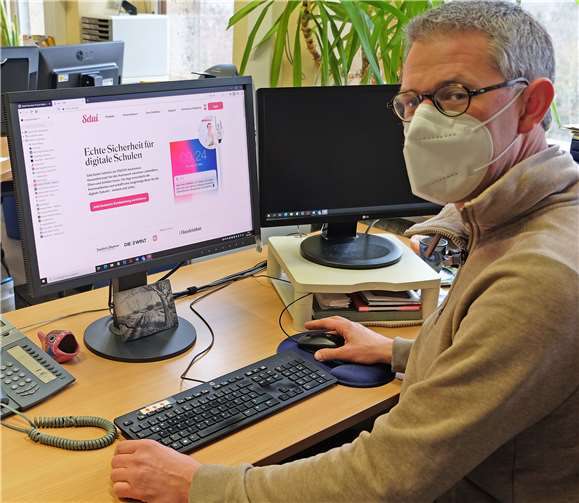 Sebastian Krings, Sprecher der Schulleiter-AG der Neuwieder Grundschulen, ist von den „Sdui“-Vorteilen überzeugt.Foto: Stadt Neuwied