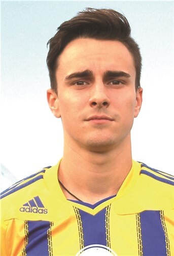 Sebastian Sonntag, 21 Jahre, Verteidigung.