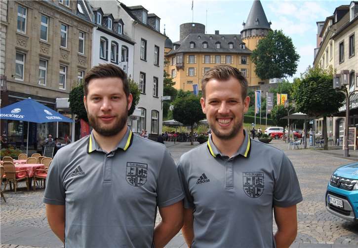 Sebastian Thielen übernimmt das Traineramt von Thomas Reuter. Thielen zur Seite steht Eike Mund als Co-Trainer, gleichzeitig wird Mund aber auch weiterhin als Spieler im Team aktiv sein. Steffen Blasweiler