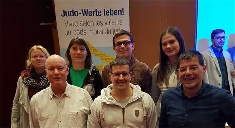 Sechs Cochemer Judoka besuchten den Workshop "Long Term Athlete Development" Foto: privat