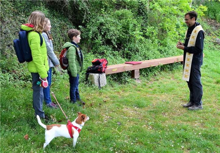 Sechs Stationen für Erwachsene, sechs für Kinder, das sind ein Dutzend Impulse, die einladen, sechsmal innezuhalten, nachzudenken, zu danken und zu bitten.Foto: Privat