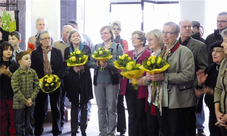 Sechs ehrenamtlich tätige Hospizhelferinnen sensibilisierten die Kinder für schwierige Themen.privat
