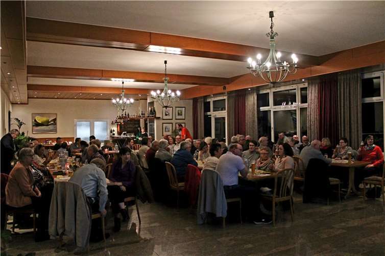 Sehr gut besucht war die diesjährige Jahreshauptversammlung des Obst- und Gartenbau Verein Mülheim.  Foto: Paul Schneider