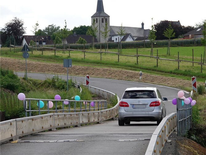 Seit 10 Jahren unverändert: die Behelfsbrücke bei Birresdorf.