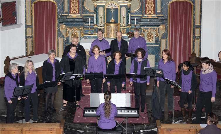 Seit 2008 bereichert der Gospelchor das Liedgut in Wachtberg.Fotos: CEW