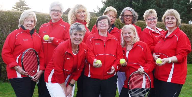 Seit 2016 besteht eine Spielgemeinschaft zwischen dem TC RW Flammersfeld und den Damen 50 des TC Steimel, die in der Medensaison in der B-Klasse aufschlagen werden. Die Heimspiele werden auf der Tennisanlage in Flammersfeld ausgetragen.Foto: Archiv SG Flammersfeld/Steimel 07.04.2016