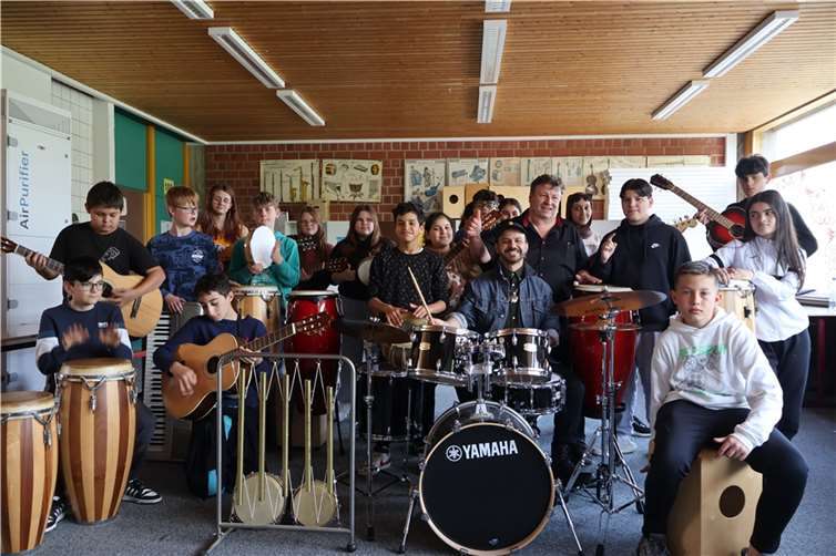 Seit 2022 unterrichtet Cami Donneys an der Erich-Kästner-Realschule in Bad-Neuenahr-Ahrweiler.  Foto: privat