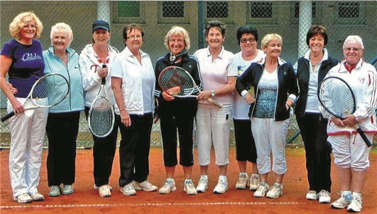 Seit 33 Jahren genießen die Tennisdamen des Tennisclubs Andernach die Freude am Sport. privat