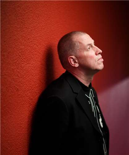 Seit 41 Jahren ist Thomas C. Breuer als Kabarettist unterwegs - in Altenahr präsentiert er seine Sicht auf die Dinge. Veranstalter