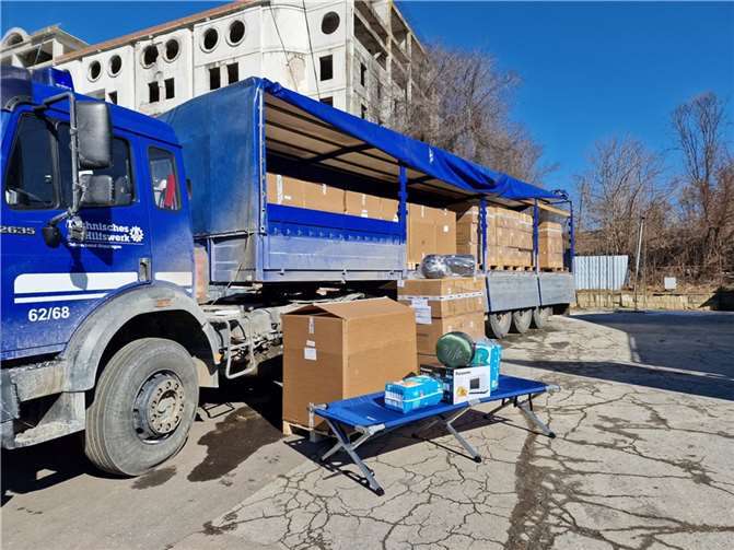 Seit Februar 2022 unterstützt das Technische Hilfswerk (THW) ununterbrochen mit Hilfsgütertransporten die vom Krieg betroffenen Regionen in der Ukraine.  Foto: THW