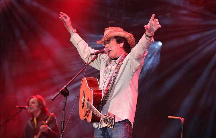 Seit Jahren begeistert Country-Star Tom Astor die Fans in der Müllenbachschleife. -BURG-