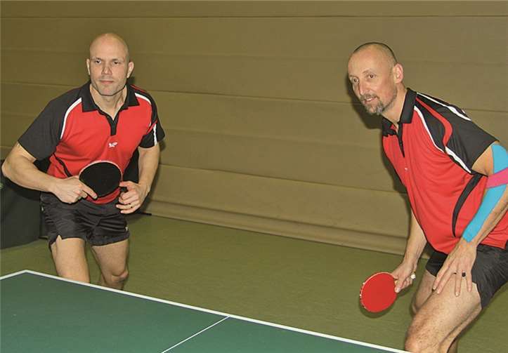Seit Jahren ein eingespieltes Team: David Unkels (l.) und Uwe Bierbaums punkteten im Doppel auch gegen Asbach.privat