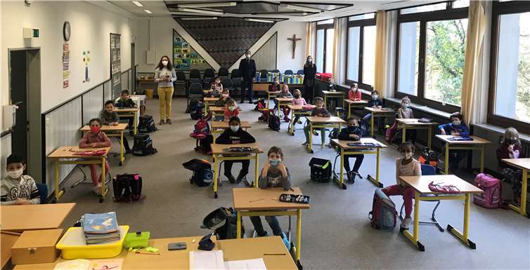 Seit Kurzem ist die fröhliche „Klara“ auch in der Klasse 1b aktiv. Foto: Grundschule Vallendar
