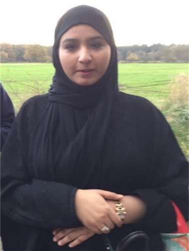 Seit dem 06.02.2016 vermisst: Wer hat dieses Mädchen gesehen? Hinweise an die Kripo Bonn, Tel.: 0228/150. Foto: Polizei Bonn