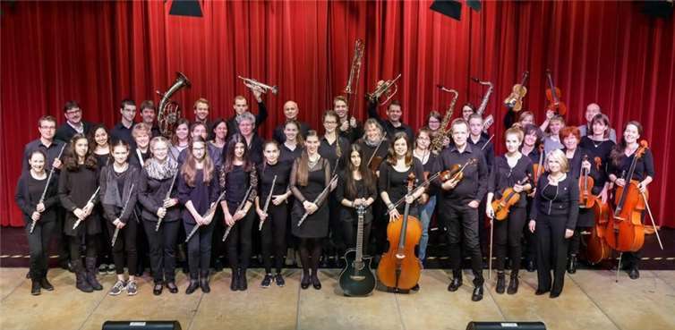 Seit der Gründung des Orchesters musizierten ca. 80 Musiker gemeinsam in den verschiedenen Probenphasen und Konzerten. Seit 2012 etabliert sich das Remagener Orchester zunehmend als Stadt- und Regionalorchester..Norbert Ittermann