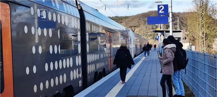 Seit einem Jahr fährt der RRX/RE 5 den Bahnhof Oberwinter an.  Foto: privat