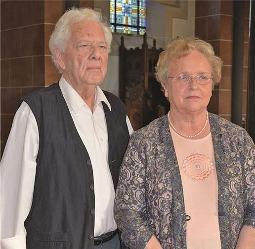 Seit einem halben Jahrhundert sind sie miteinander verheiratet: Helga und Johannes Weck aus Remagen. AB