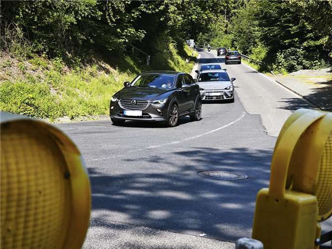 Seit fast drei Jahren fließt der Hauptverkehr ins Wiedtal über die Gefällstrecke von Melsbach.