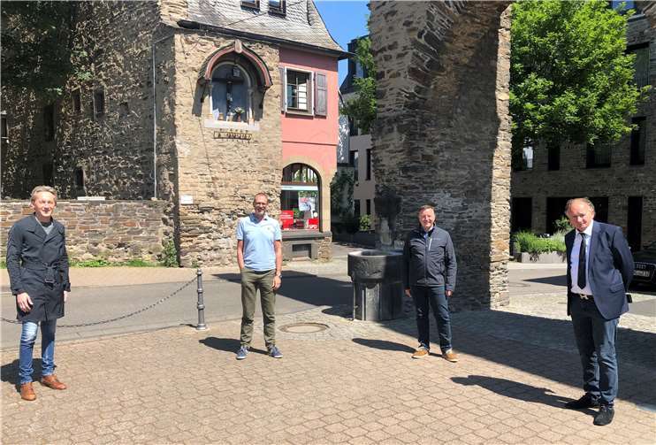 Seit mehreren Wochen stehen der Landtagsabgeordnete Marc Ruland, Oberbürgermeister Achim Hütten und die Vertreter des Stadtorchesters, Musikdirektor Bertram Kleis und der Vorsitzende des Orchesters, Volker Montermann, in engem Austausch miteinander.Foto: privat