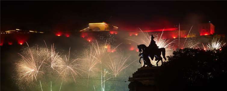 Seit über 60 Jahren findet im August das Feuerwerkspektakel „Rhein in Flammen“ in Koblenz statt. Foto: Thomas Frey /  Quelle: Rheinland-Pfalz Tourismus GmbH