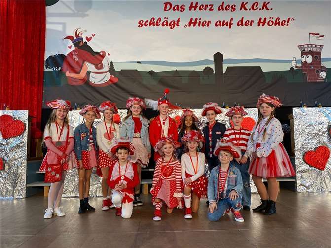 Seit vielen Jahren gab es endlich wieder einen Kinder-Elferrat.  Quellen: KCK Kurtscheid