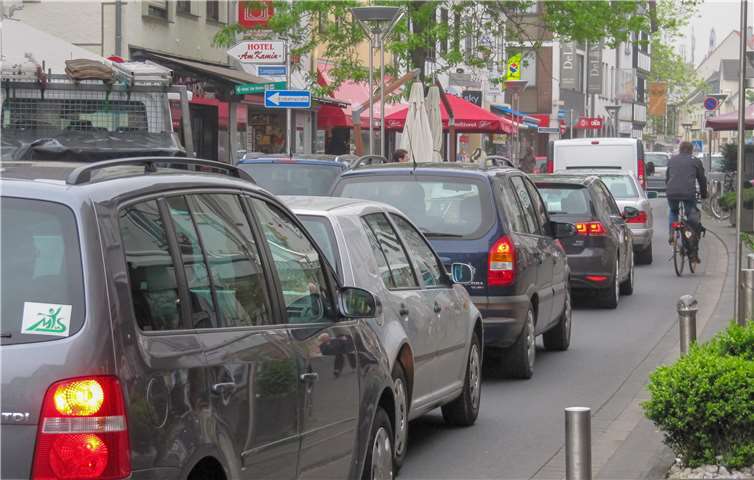 Seit vielen Jahren nimmt der Verkehr in Rheinbach zu. Privat