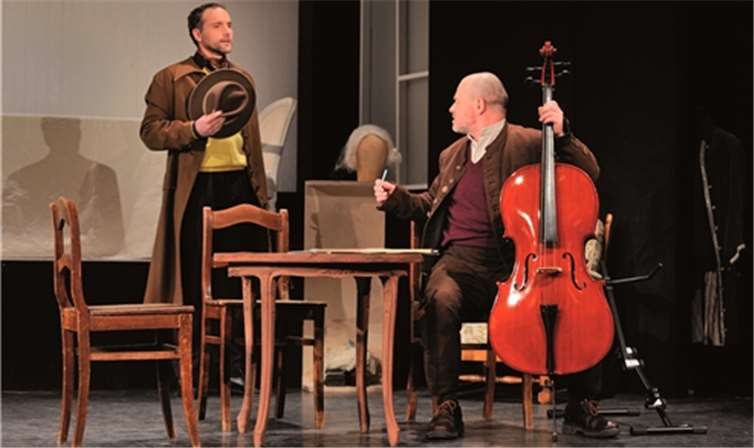 Sekretär Wurm (Makke Schneider, li.) möchte Millers Tochter heiraten.Friedhelm Schulz, Friedrichson-Pressebild