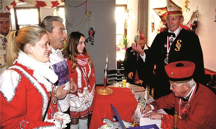 Selbst Heimatordensträger wie der Ottens Thiss wurden vor Gericht gestellt/Richter Fritz Dreesbach gelang es immer wieder, Geldstrafen auszukungeln. DL