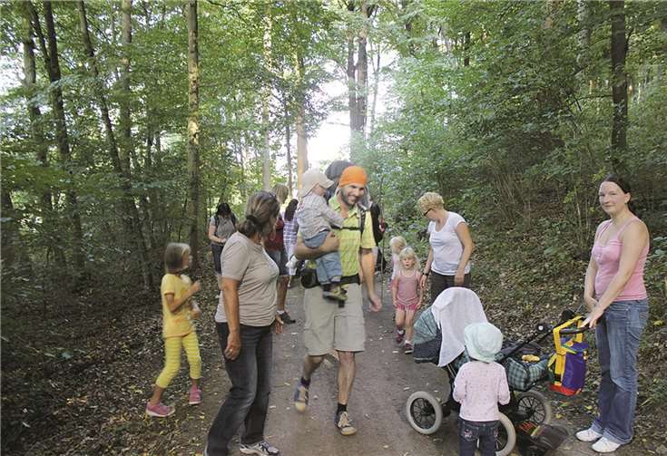 Selbst die Kleinsten nahmen an der Herbstwanderung nach Wassenach teil. privat