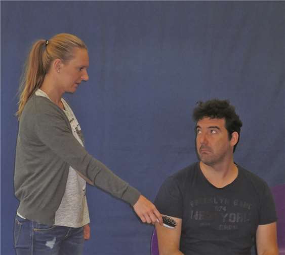 Selbstbewusst „Nein“ zu sagen, vermittelten die Pädagogen in kindgerechten Theatersketchen.privat