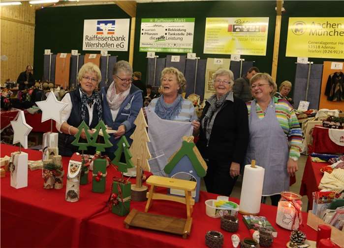 Selbstgebasteltes war der Renner beim Basar.SES